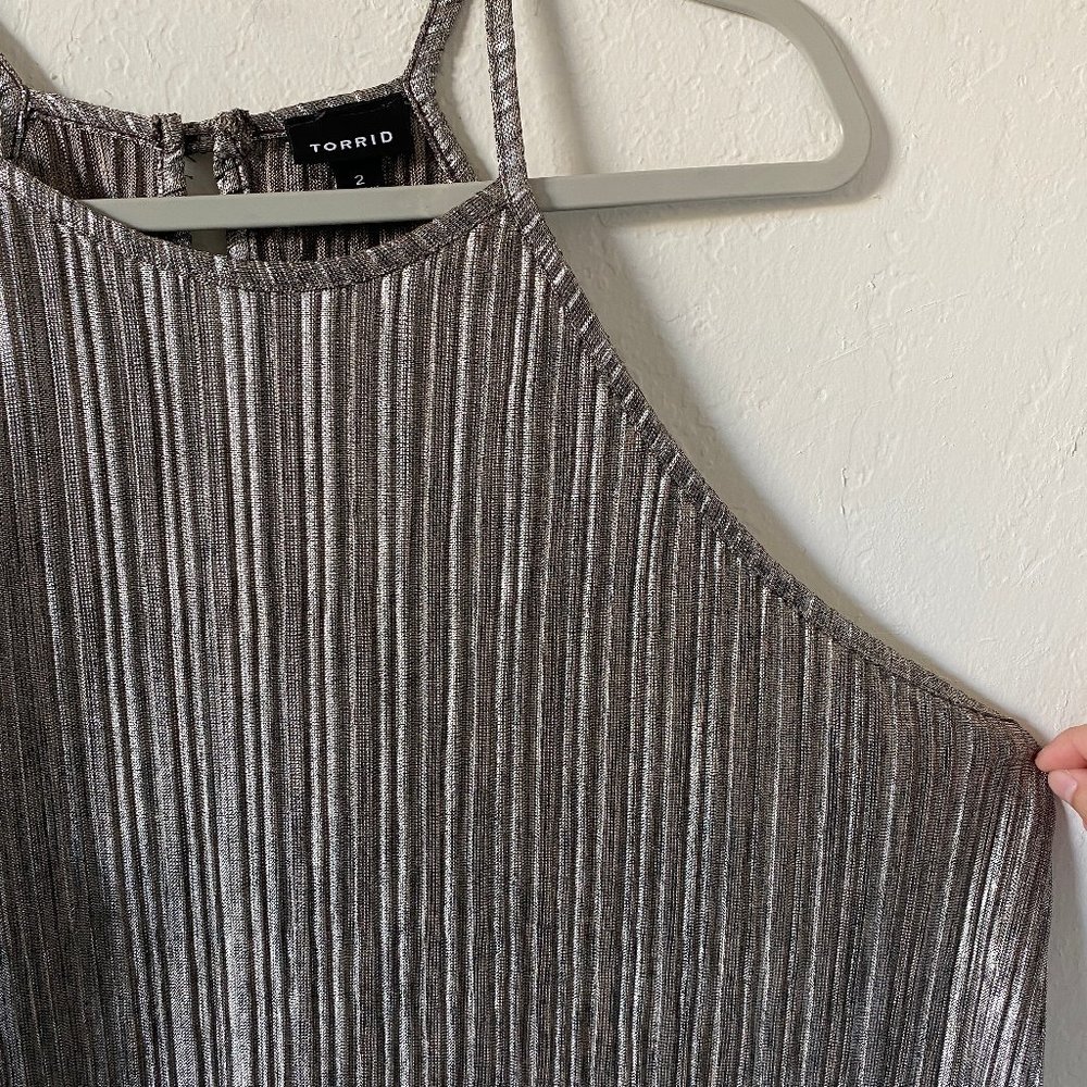 Torrid Womens Pleated Tank Top Plus Size 2 Metallic Knit Party Button Blouse - Picture 5 of 10